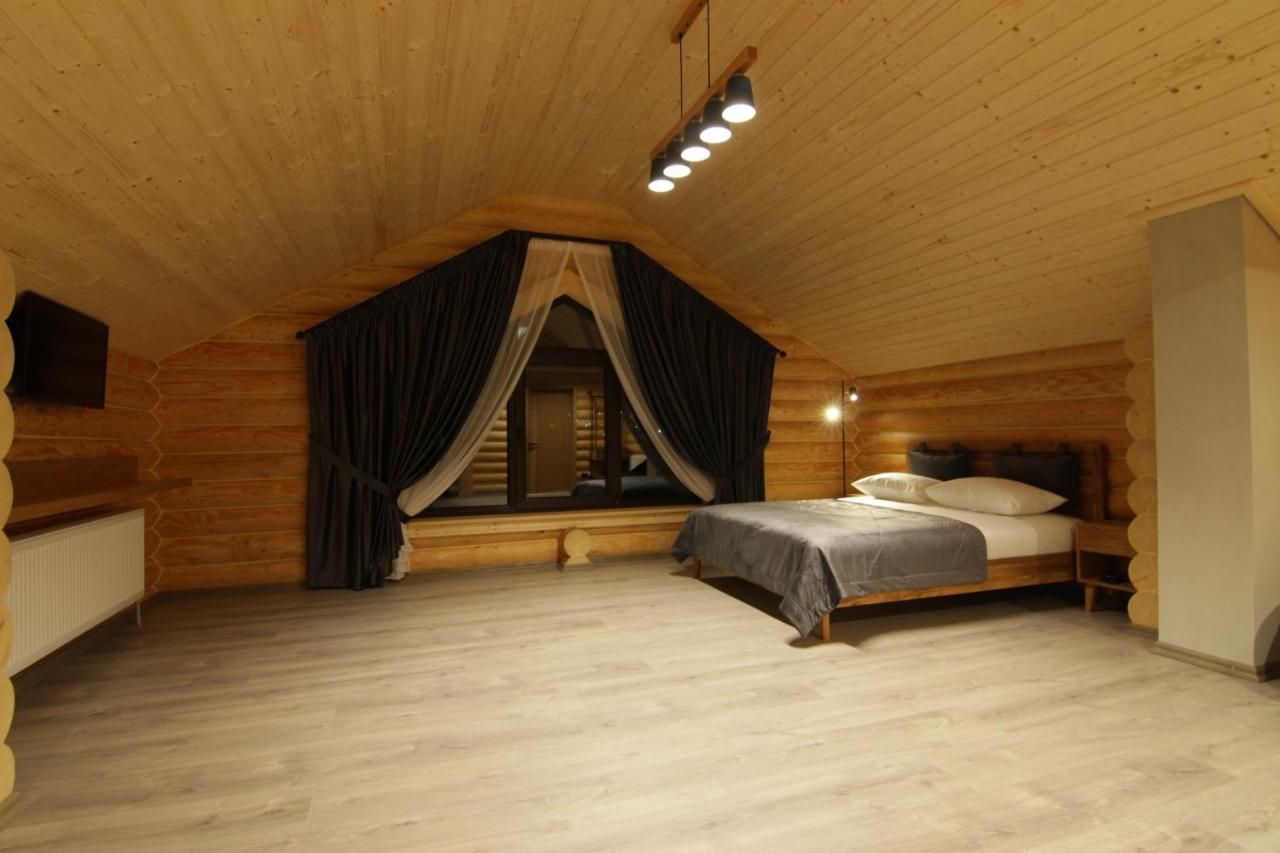 Bozhena Hotel Mykulychyn Ngoại thất bức ảnh