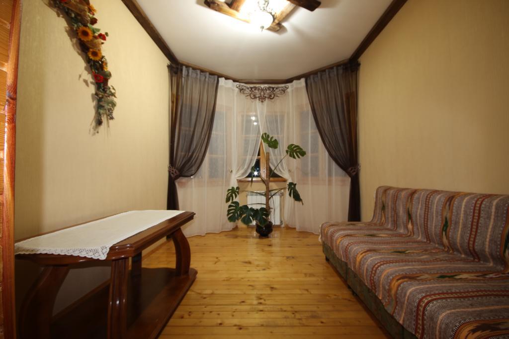 Bozhena Hotel Mykulychyn Ngoại thất bức ảnh