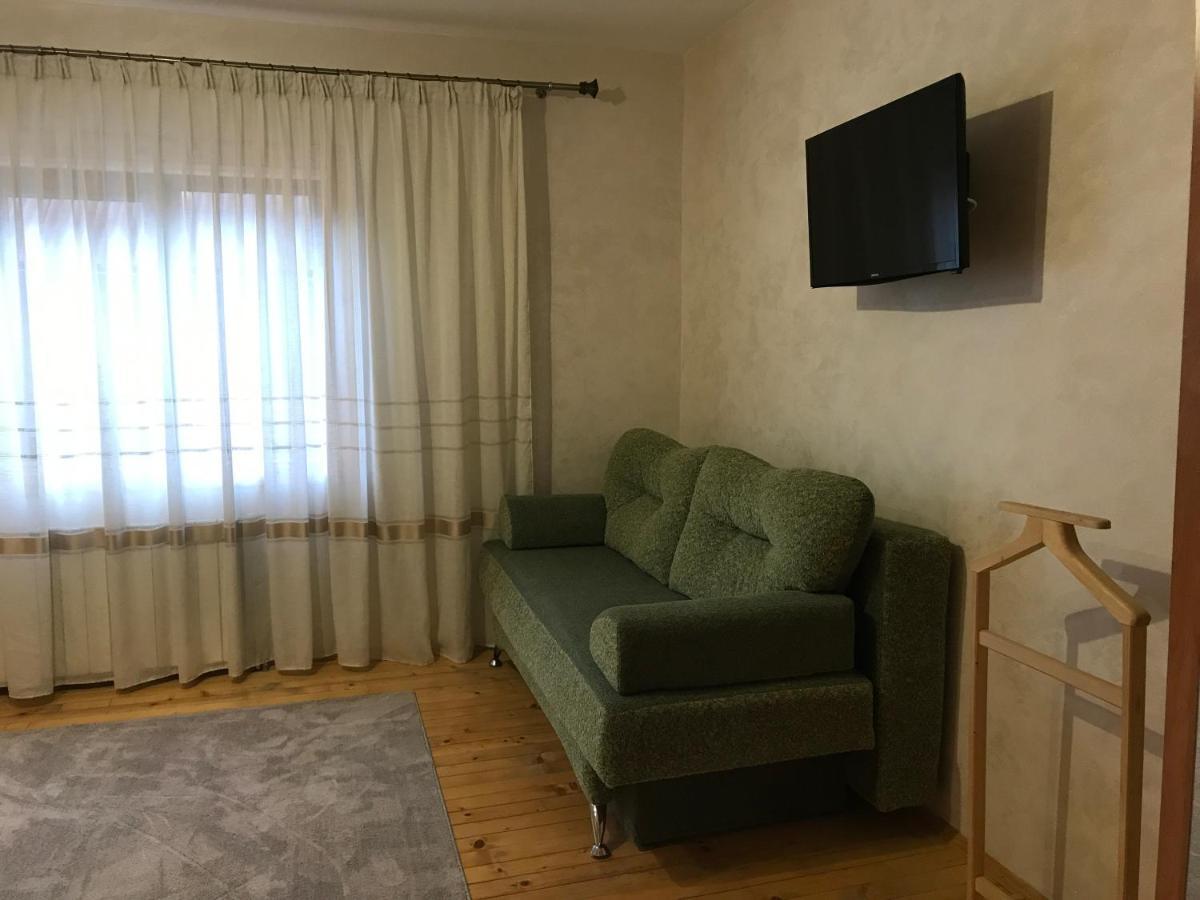 Bozhena Hotel Mykulychyn Ngoại thất bức ảnh